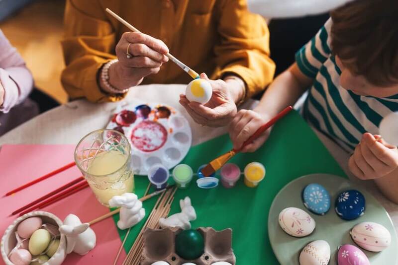 Easter egg painting