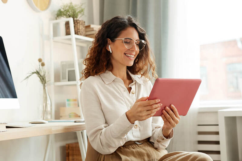 Practise your English conversation with expert teachers