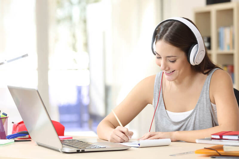 Learn basic English online with expert teachers